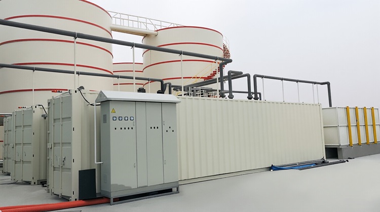 mobile-containers-in-a-sea-sand-washing-site